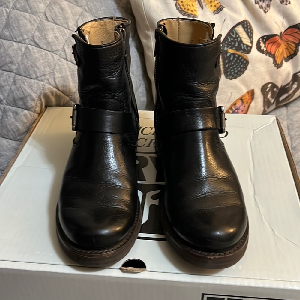 Frye Veronica black ankle boot